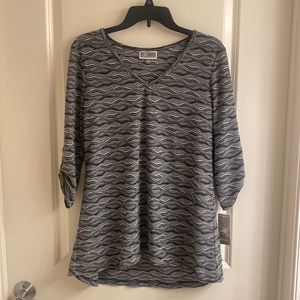Women JM collection grey blouse, size:S. Brand new.